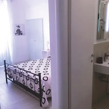 Warehouse 47 Maison d'hôtes *