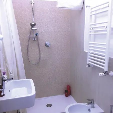 Pensionat Warehouse 47 Rom