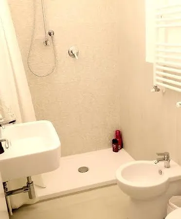 Pensionat Warehouse 47