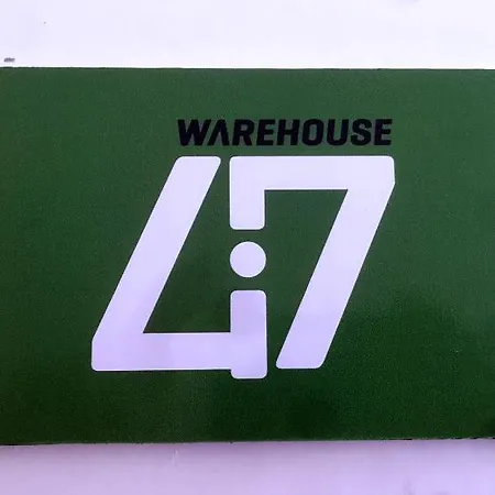 Warehouse 47 Pensión Roma